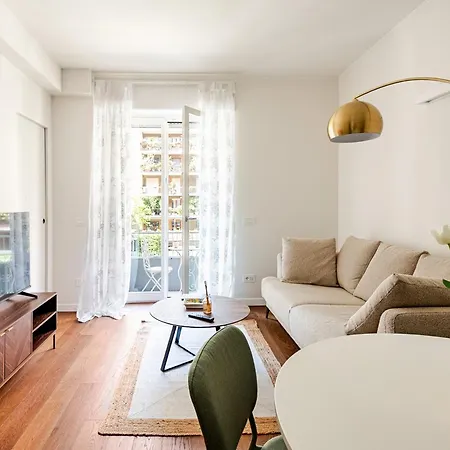 Morosini 21 Elegant In Risorgimento District מילאנו